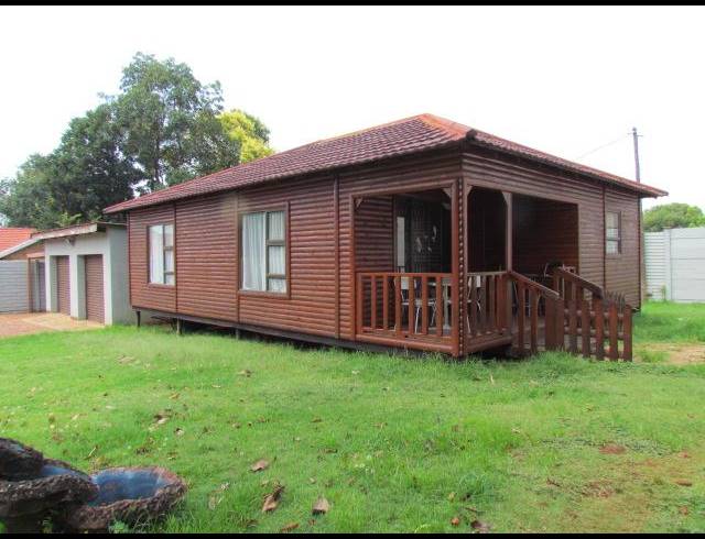 7 BEDROOM HOUSE FOR SALE IN VALHALLA